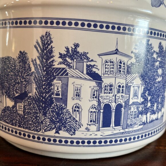 Vintage Blue & White Transferware Crock with Lid Cottagecore Colonial Farmhouse - Picture 6 of 6